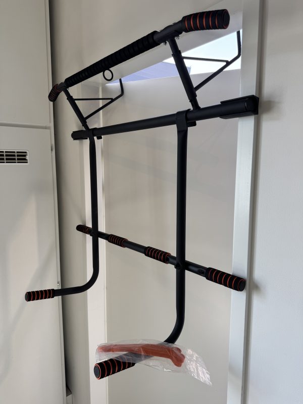 Pull Up Bar Athletic